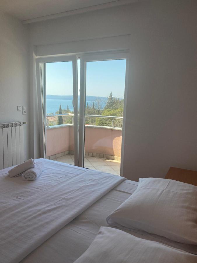Apartments La Mer Novi Vinodolski Exterior foto